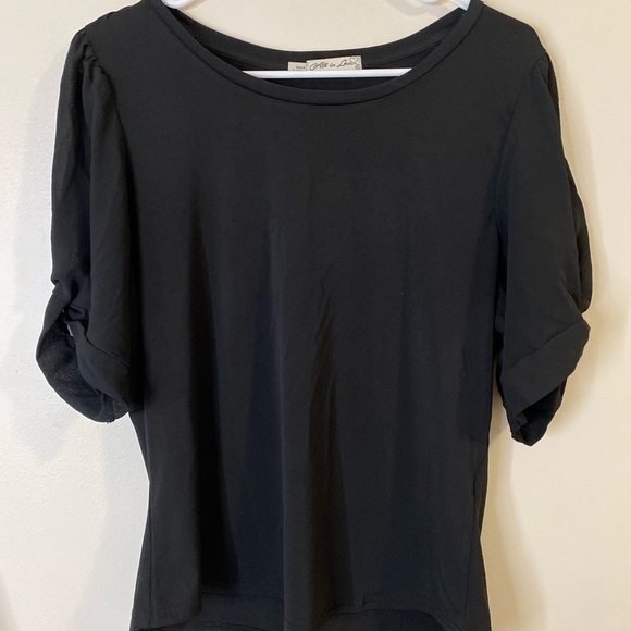 Elegant Black Women's Top with puffy sheer sleeves size large - Picture 6 of 8